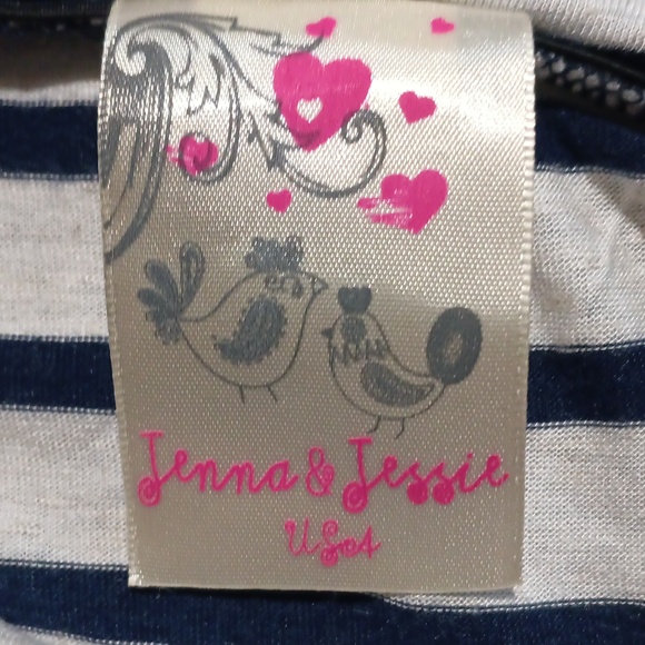 JENNA & JESSIE lt weight skirt - Picture 4 of 5